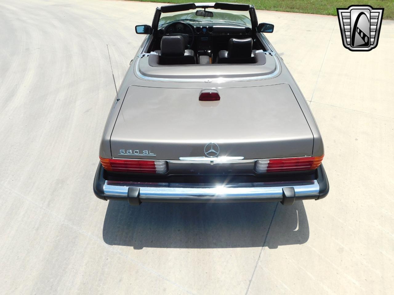 1987 Mercedes - Benz 560SL