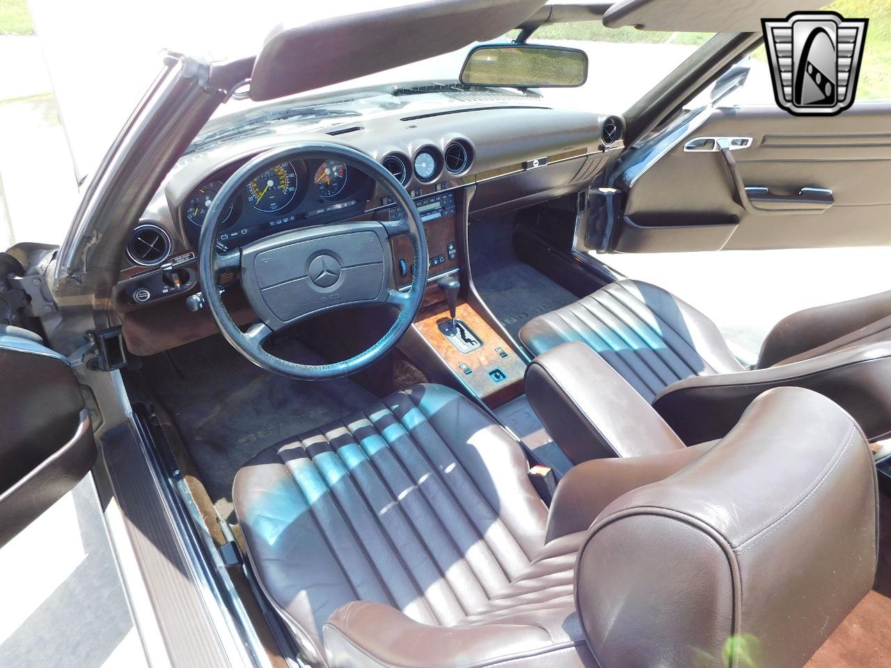 1987 Mercedes - Benz 560SL