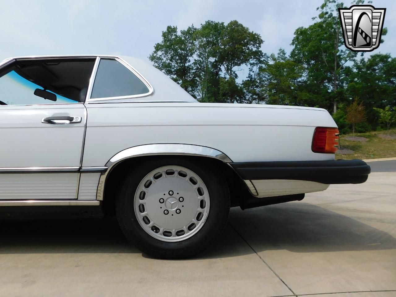 1986 Mercedes - Benz 560SL