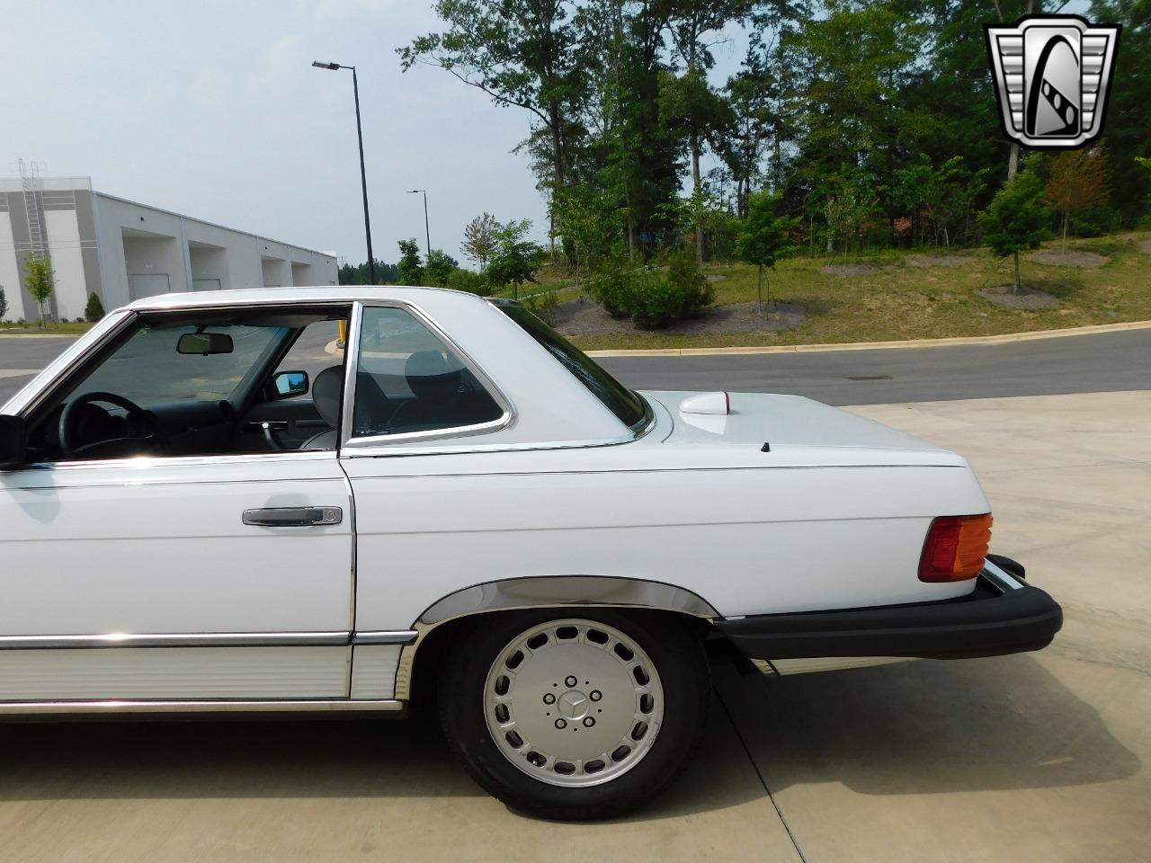 1986 Mercedes - Benz 560SL