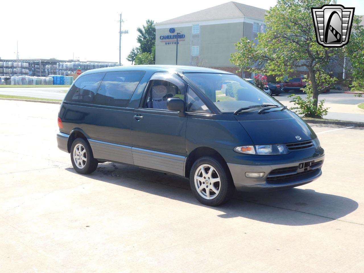 1993 Toyota Estima