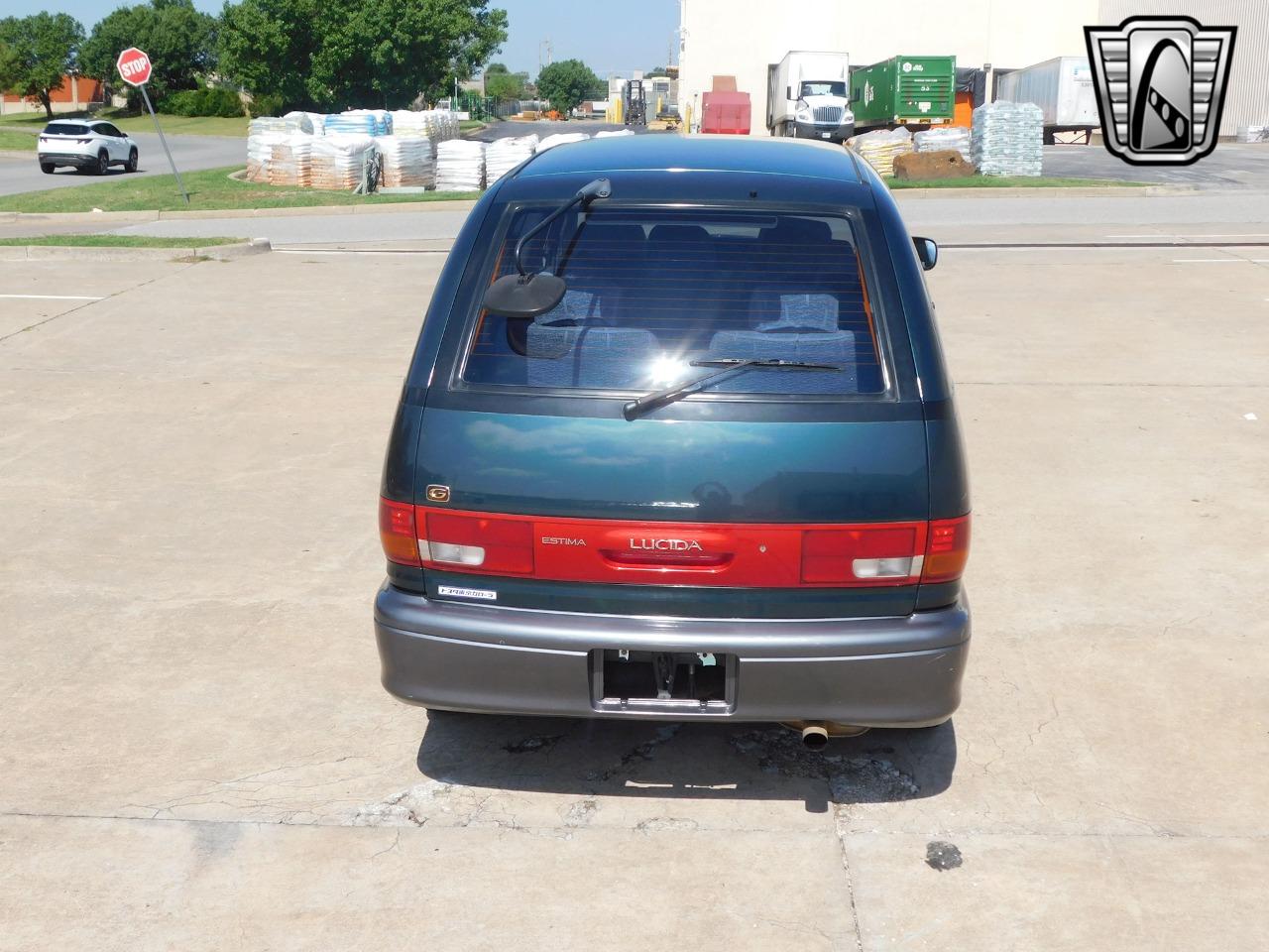 1993 Toyota Estima