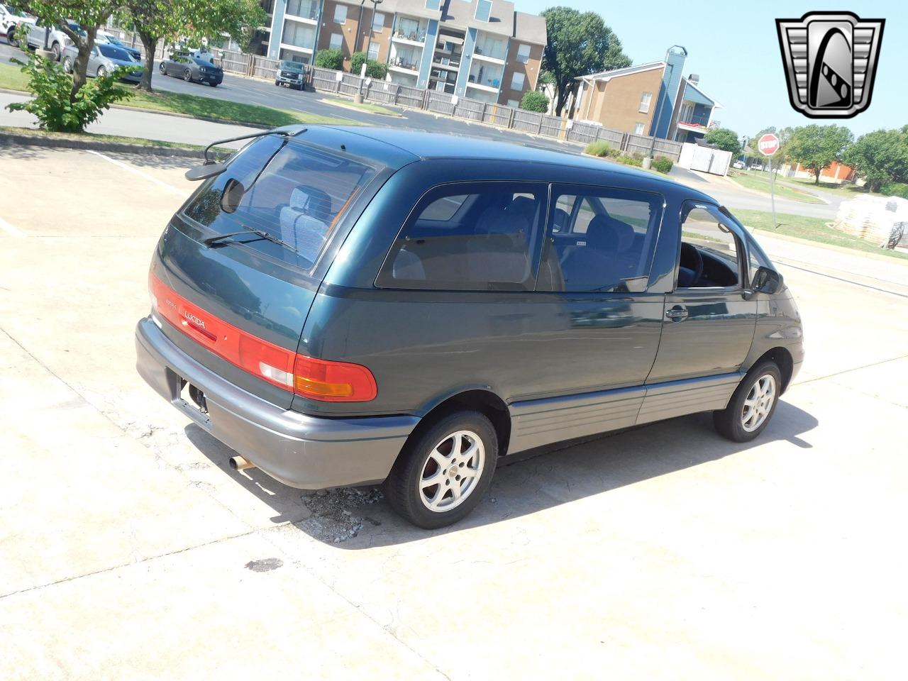 1993 Toyota Estima