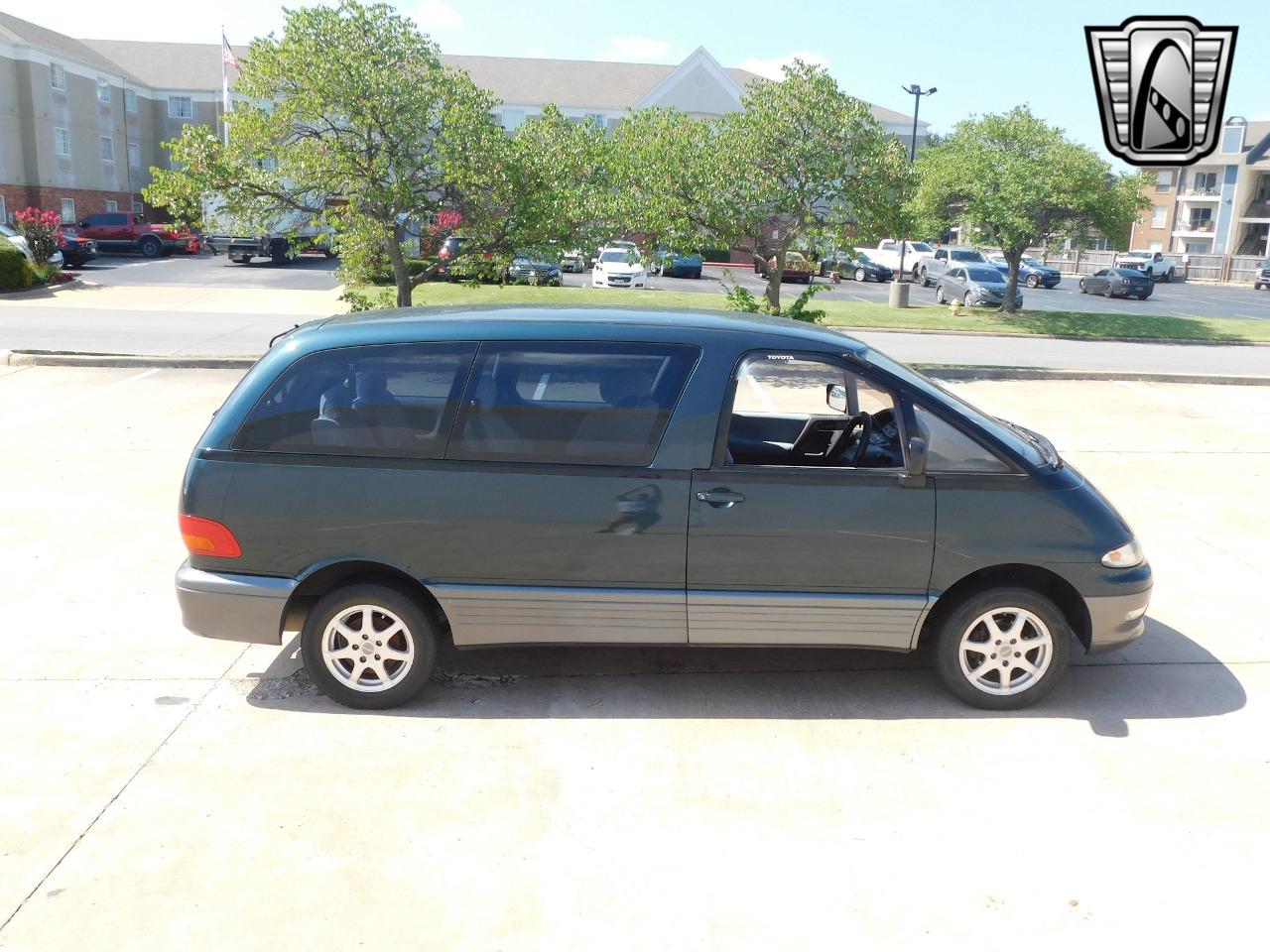 1993 Toyota Estima