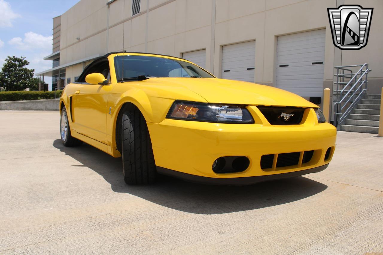 2004 Ford Mustang