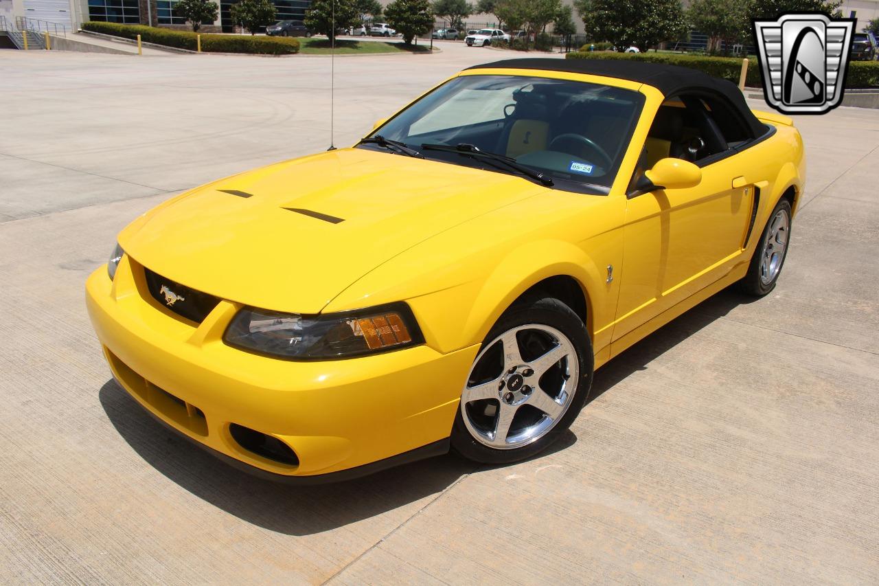 2004 Ford Mustang