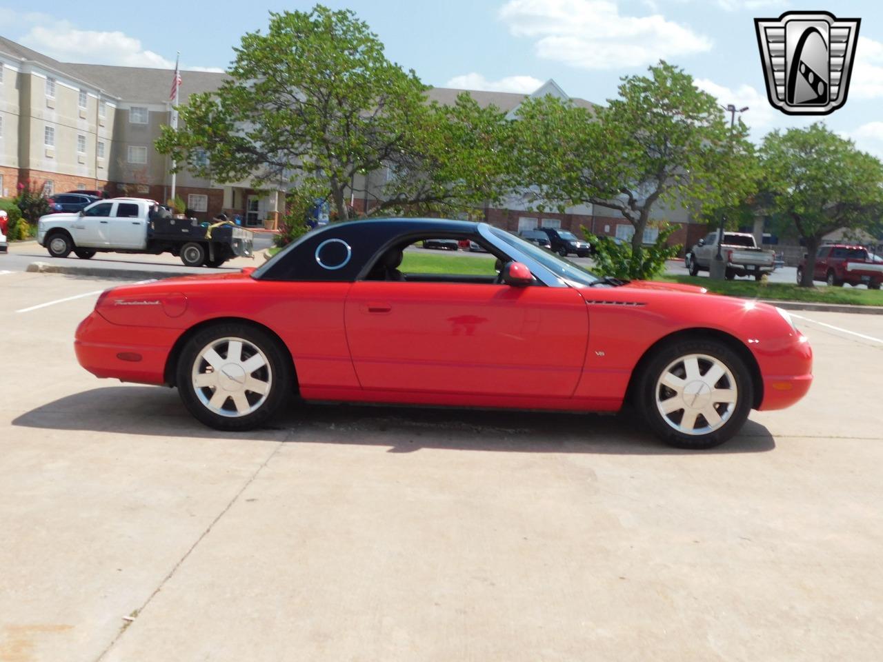 2003 Ford Thunderbird