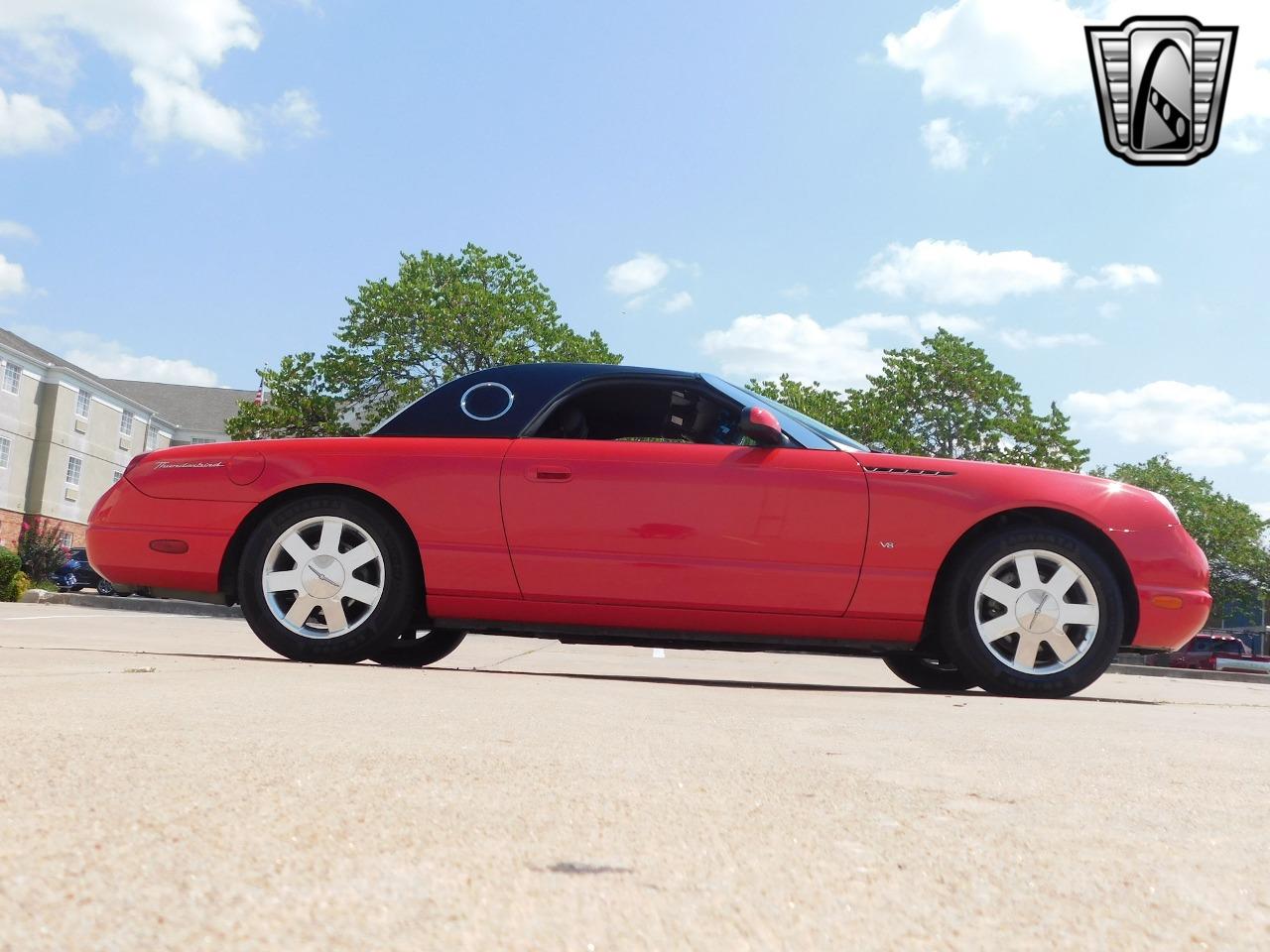 2003 Ford Thunderbird