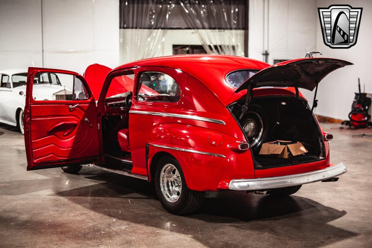 1947 Ford Deluxe