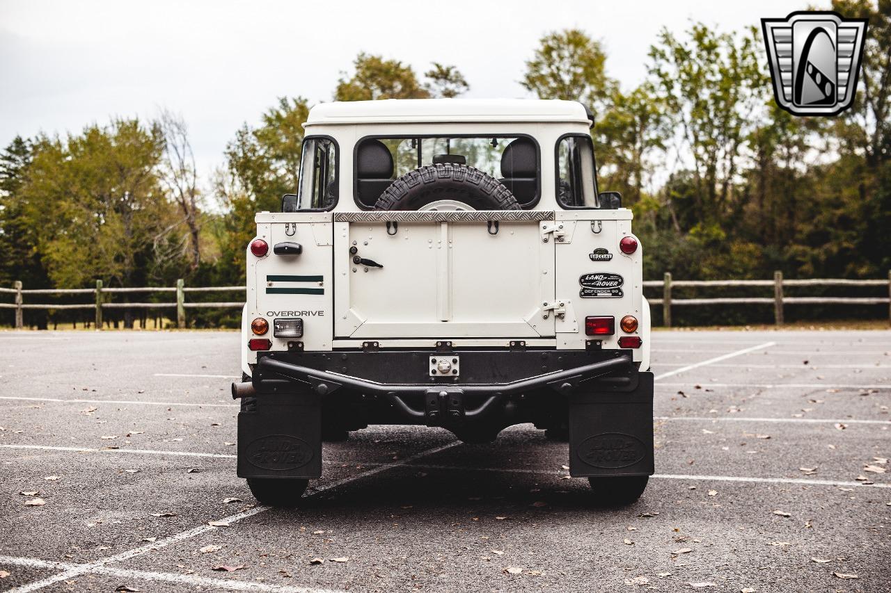 1984 Land Rover Defender