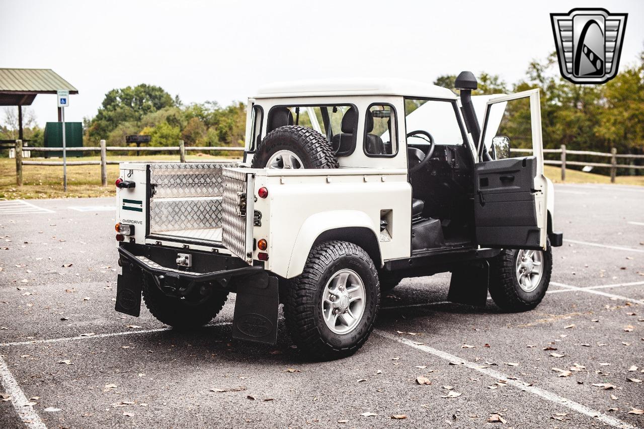 1984 Land Rover Defender