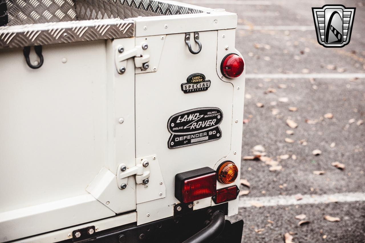 1984 Land Rover Defender