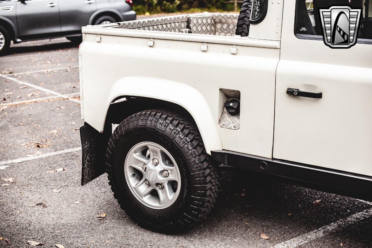 1984 Land Rover Defender