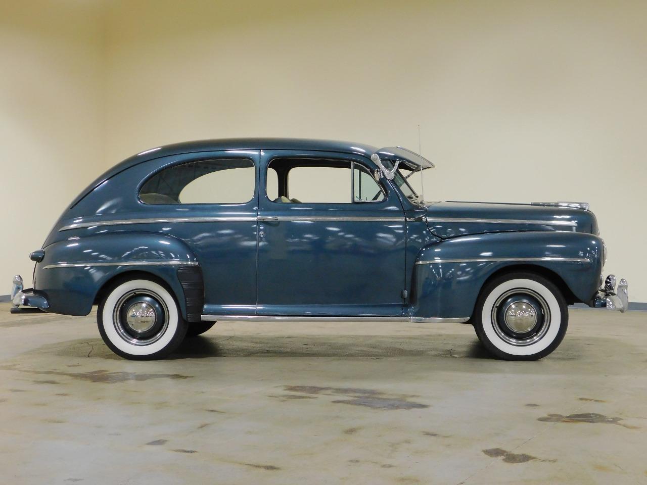 1947 Ford Super Deluxe