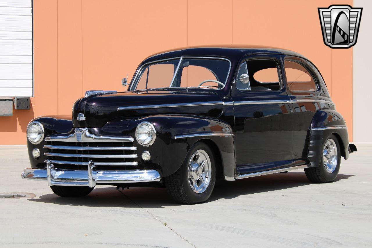 1948 Ford Deluxe