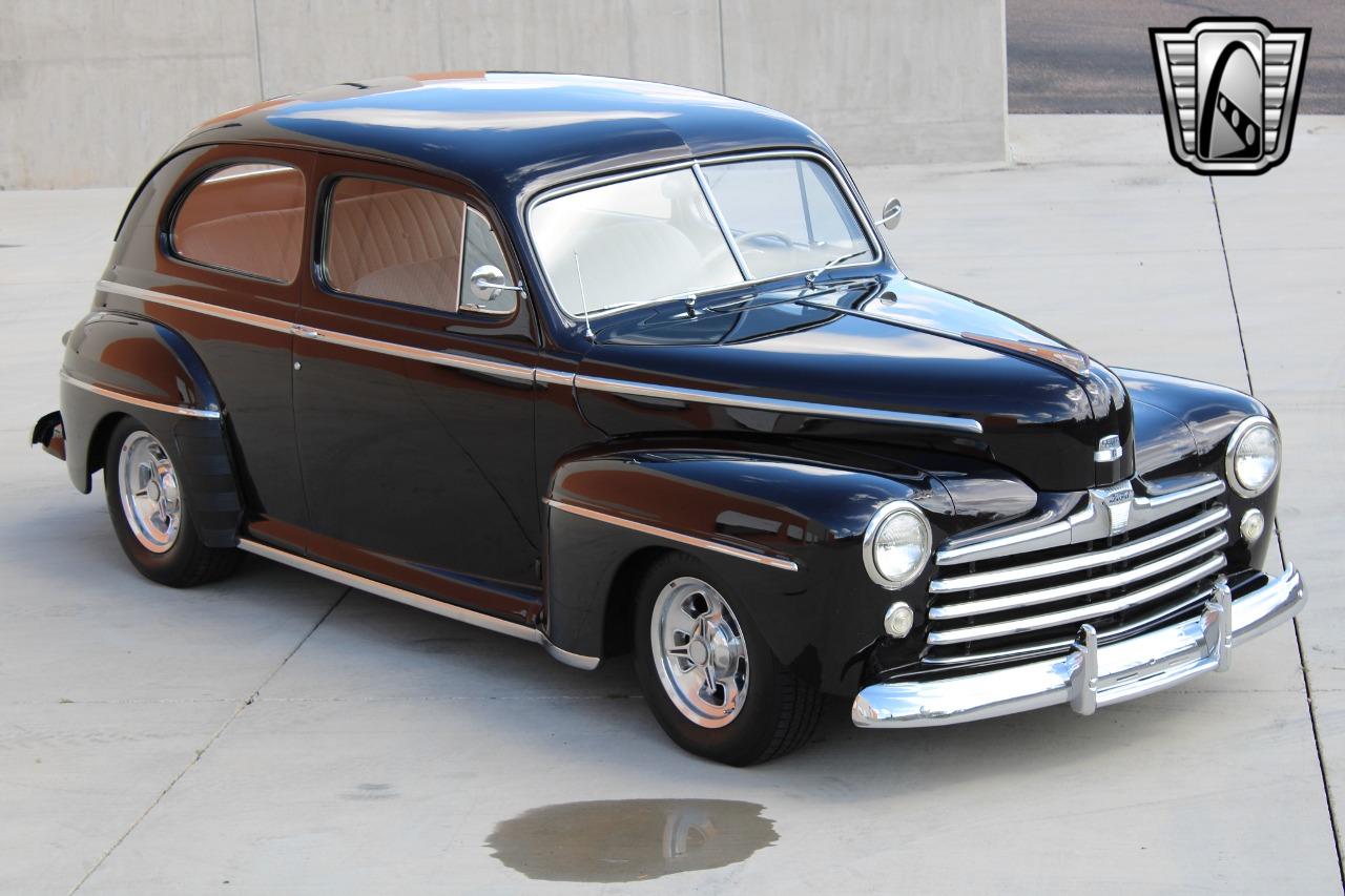 1948 Ford Deluxe