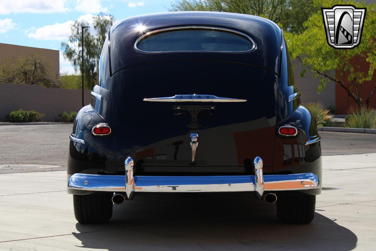 1948 Ford Deluxe