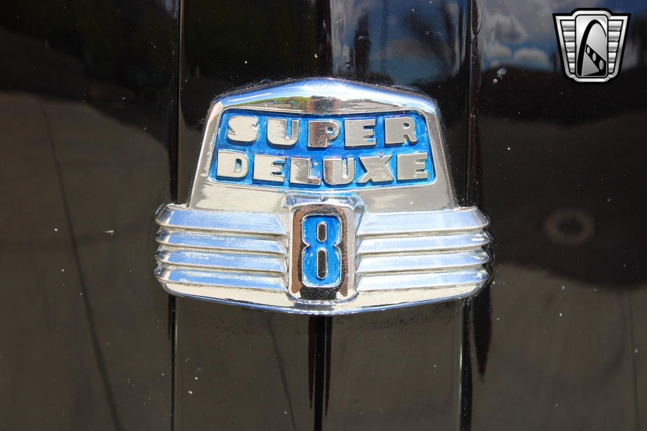 1948 Ford Deluxe