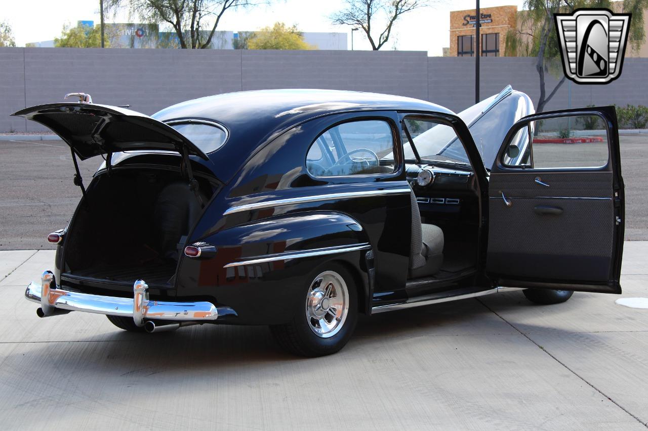 1948 Ford Deluxe