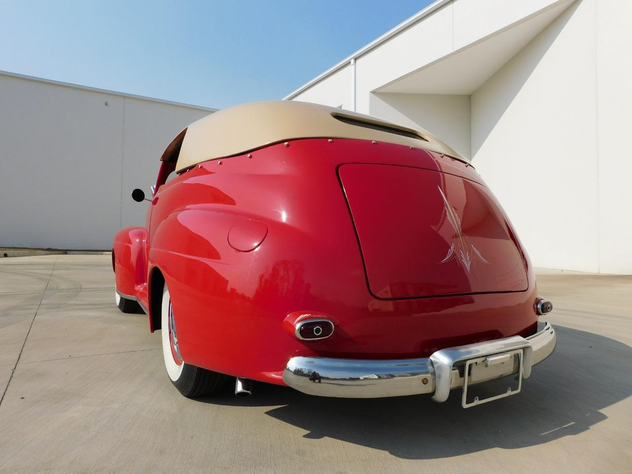 1947 Ford Deluxe