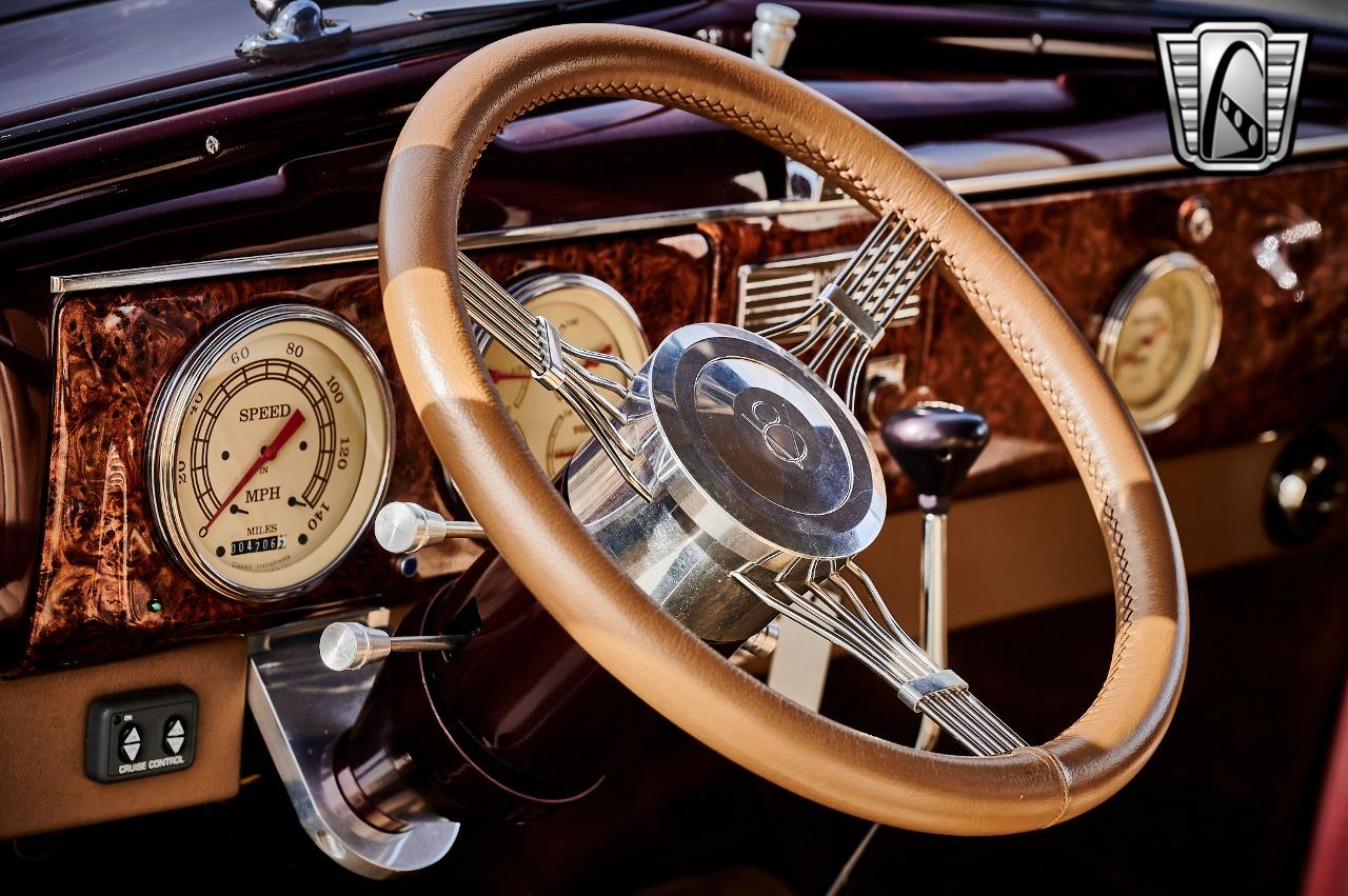 1936 Pontiac Sedan