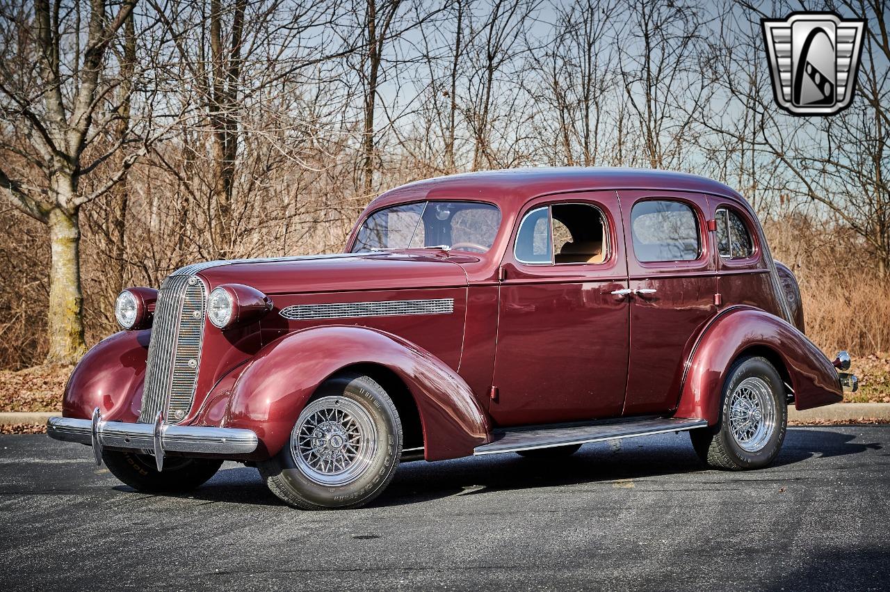 1936 Pontiac Sedan