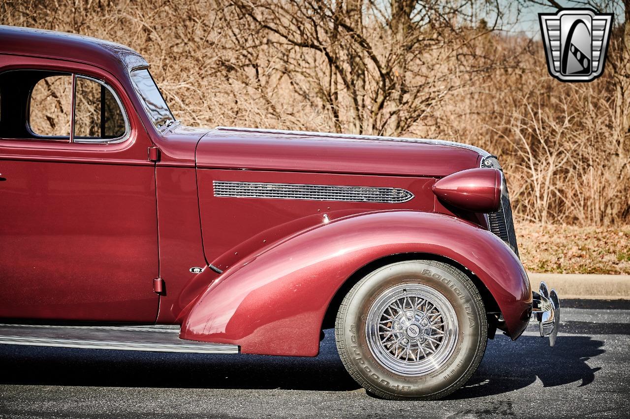 1936 Pontiac Sedan