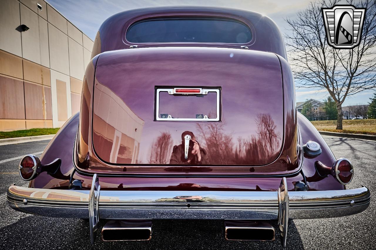 1936 Pontiac Sedan