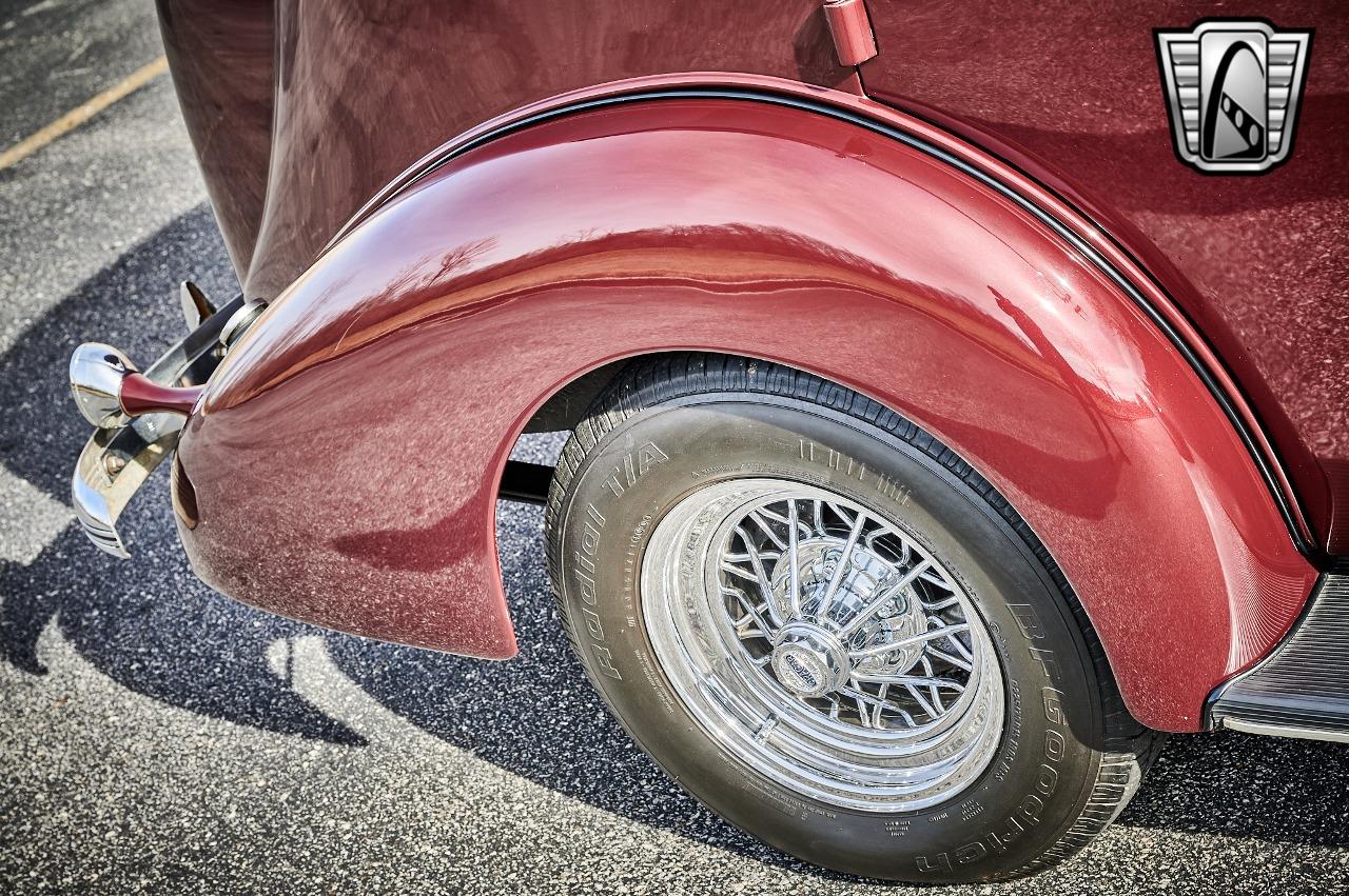 1936 Pontiac Sedan