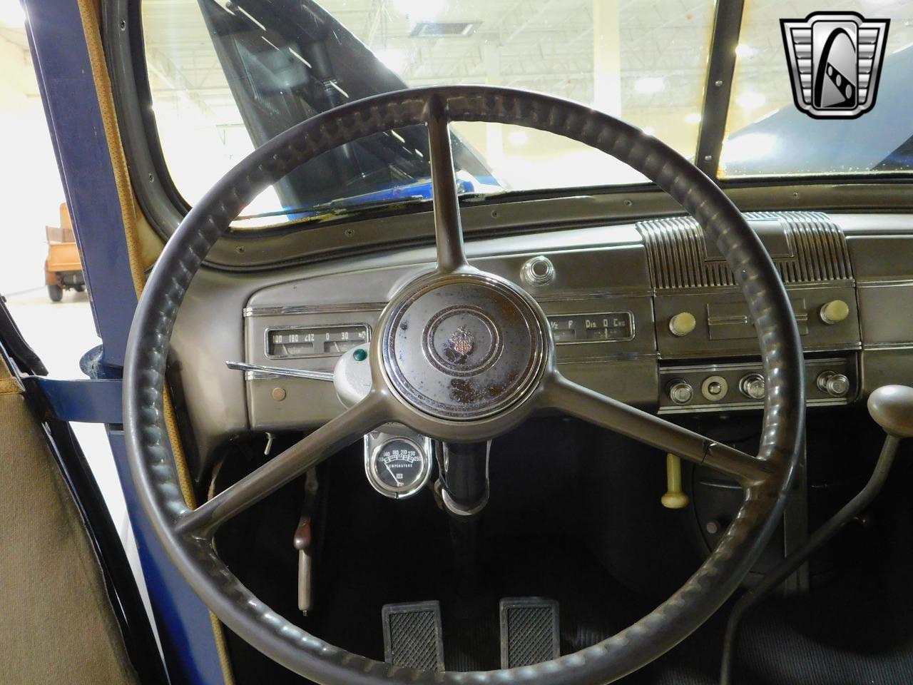 1938 Packard 1600