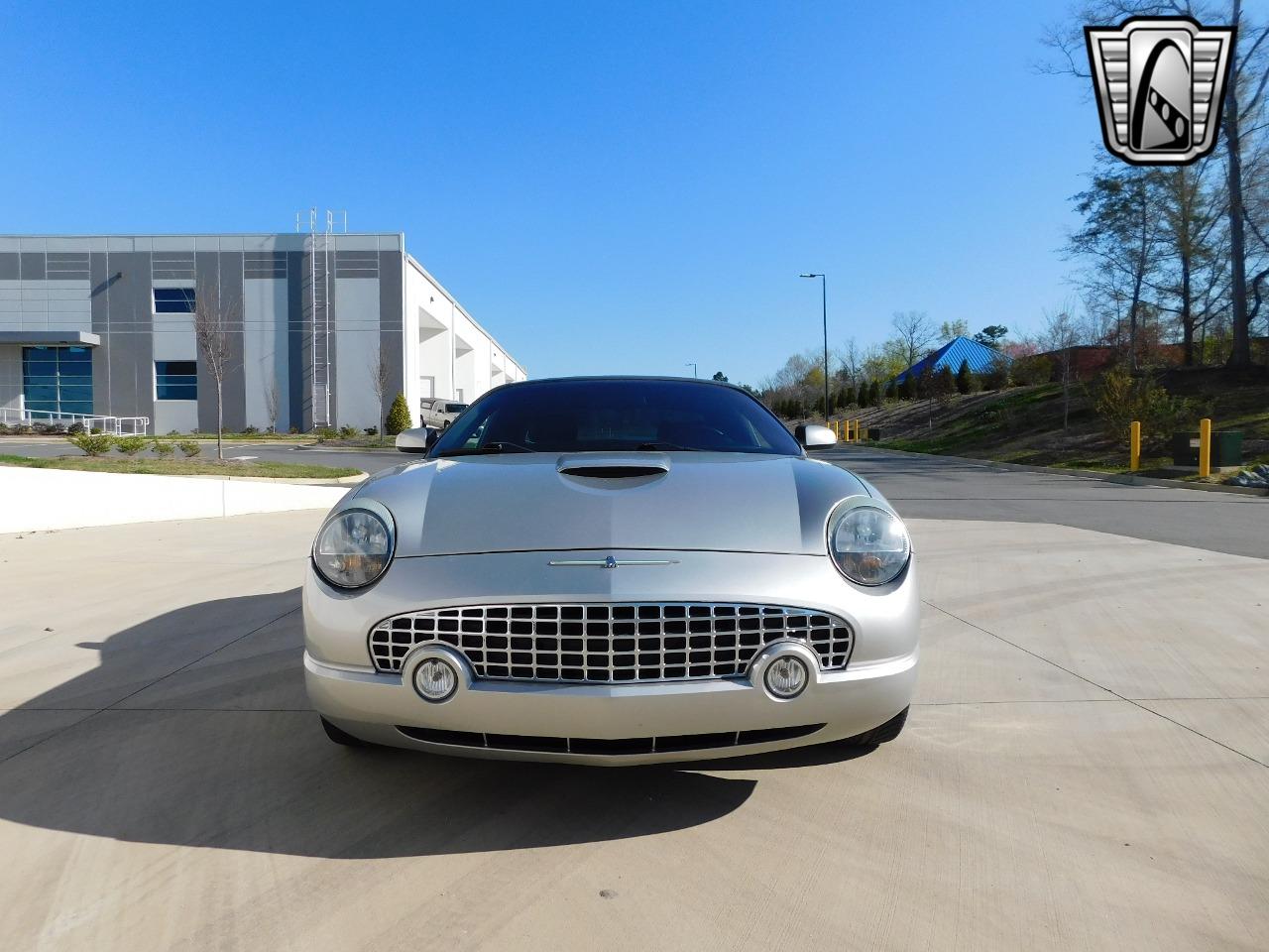 2004 Ford Thunderbird