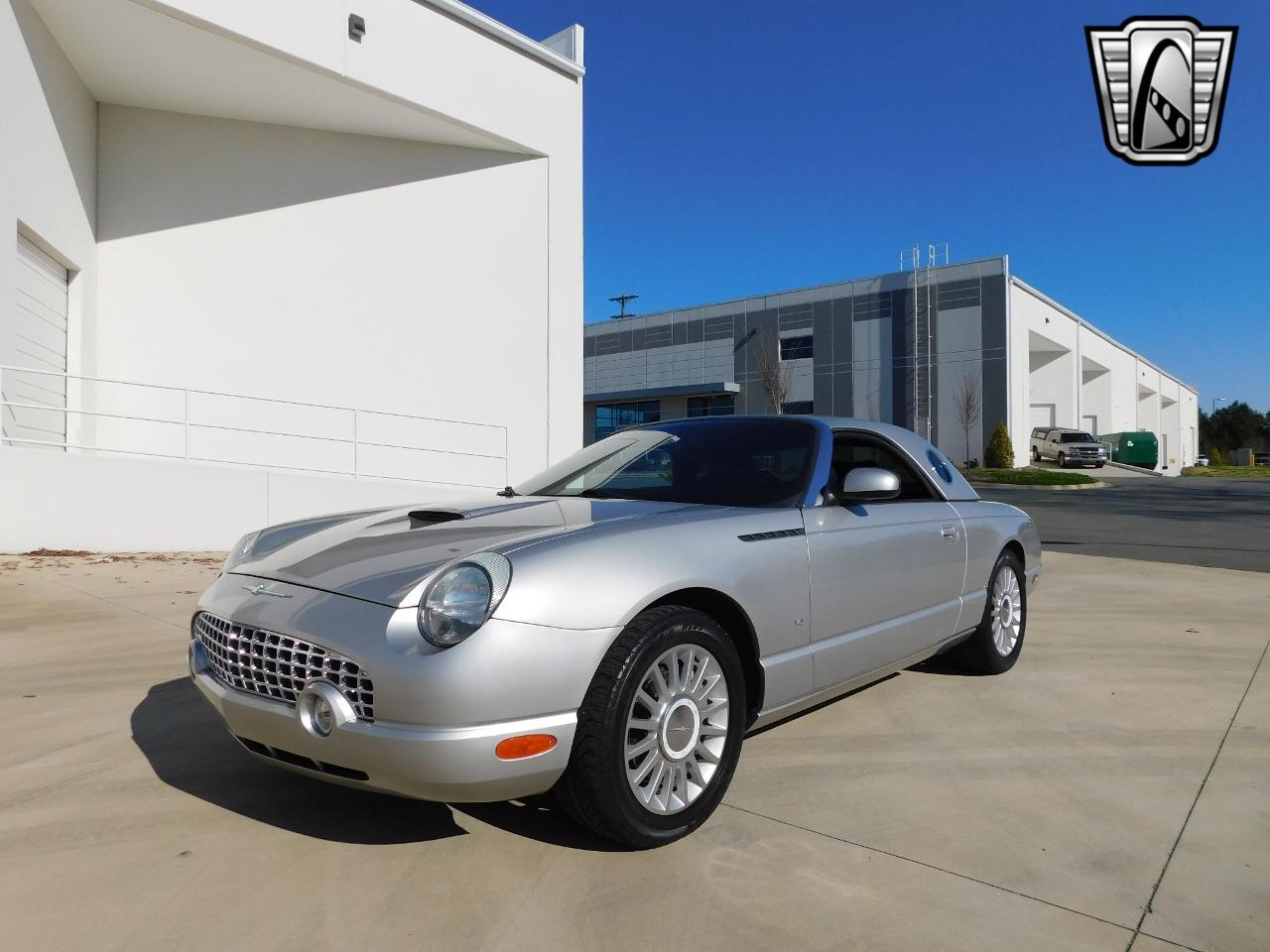 2004 Ford Thunderbird