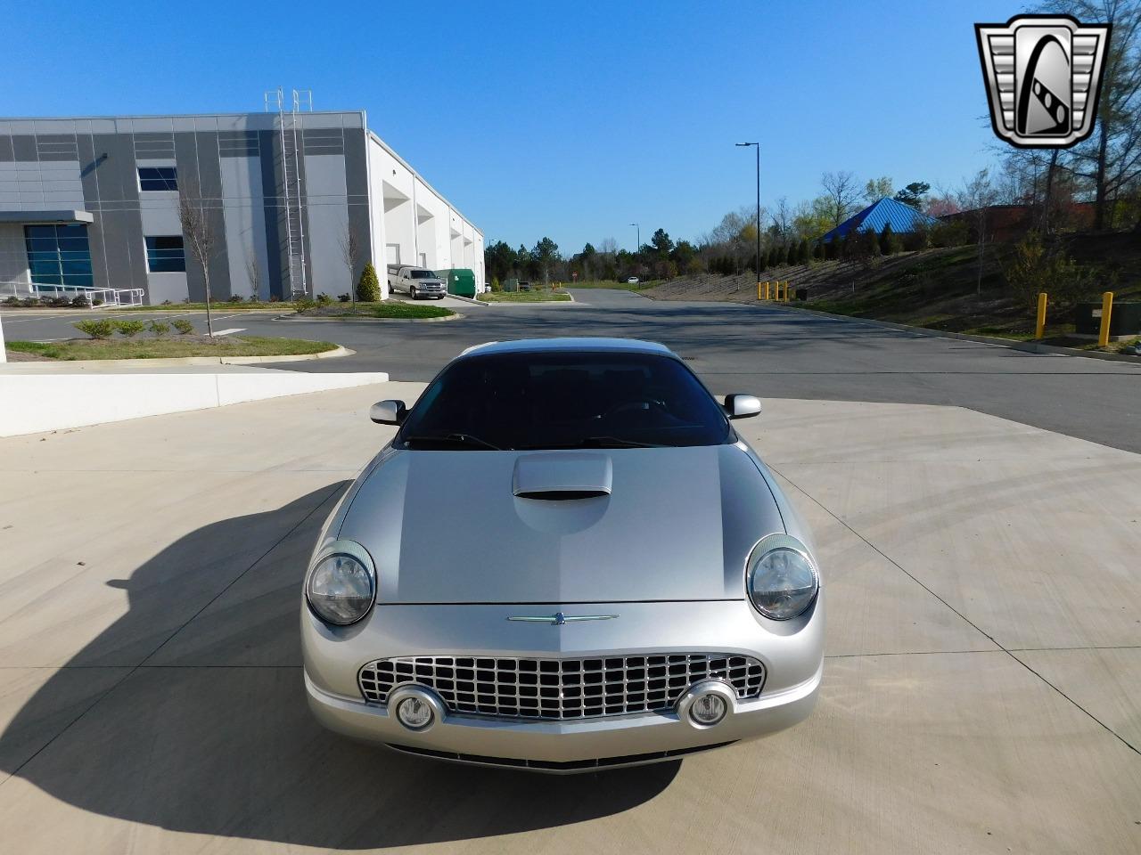 2004 Ford Thunderbird