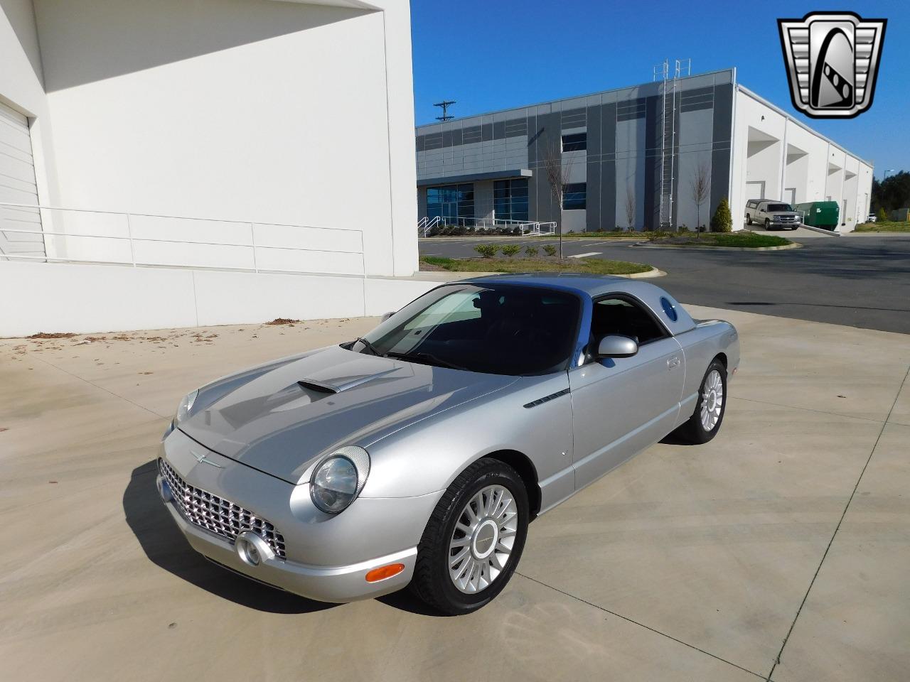 2004 Ford Thunderbird