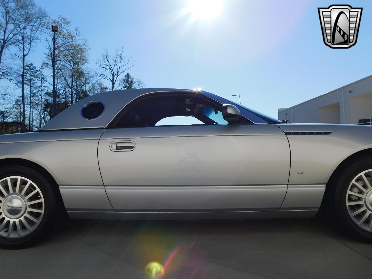 2004 Ford Thunderbird