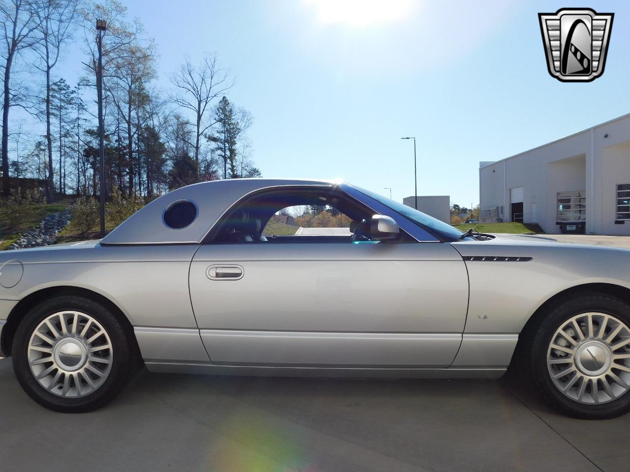 2004 Ford Thunderbird