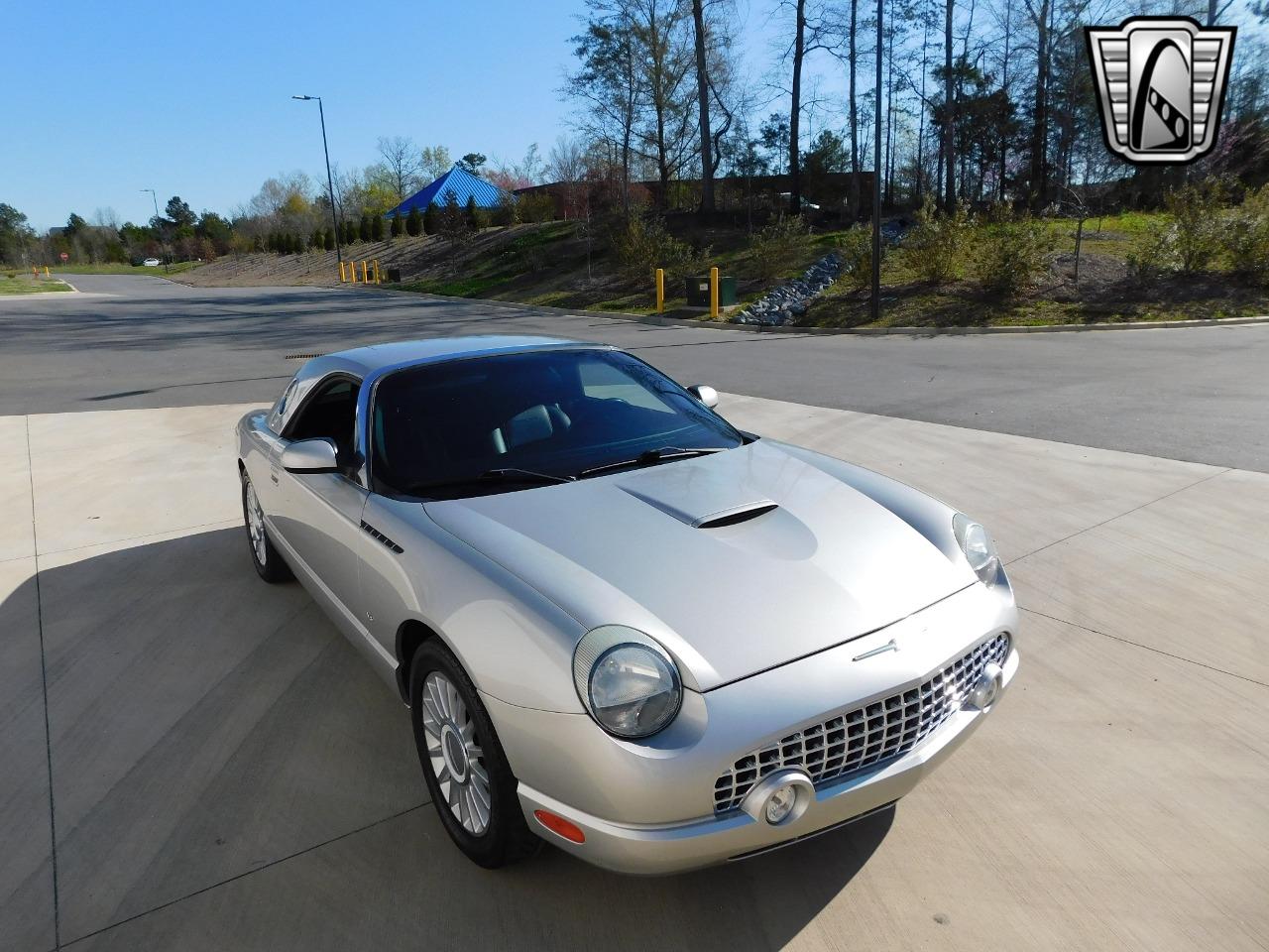 2004 Ford Thunderbird