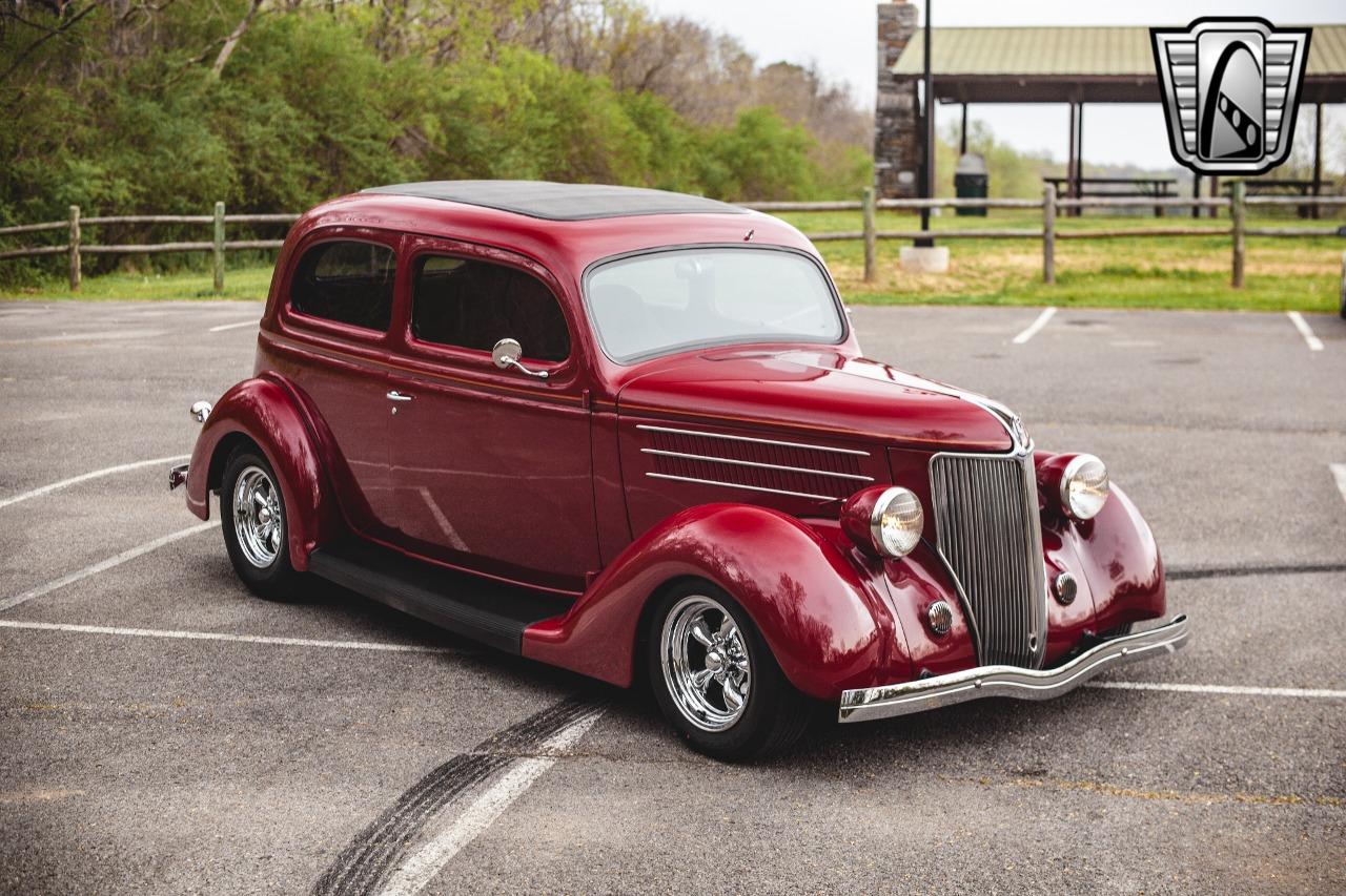 1936 Ford Deluxe