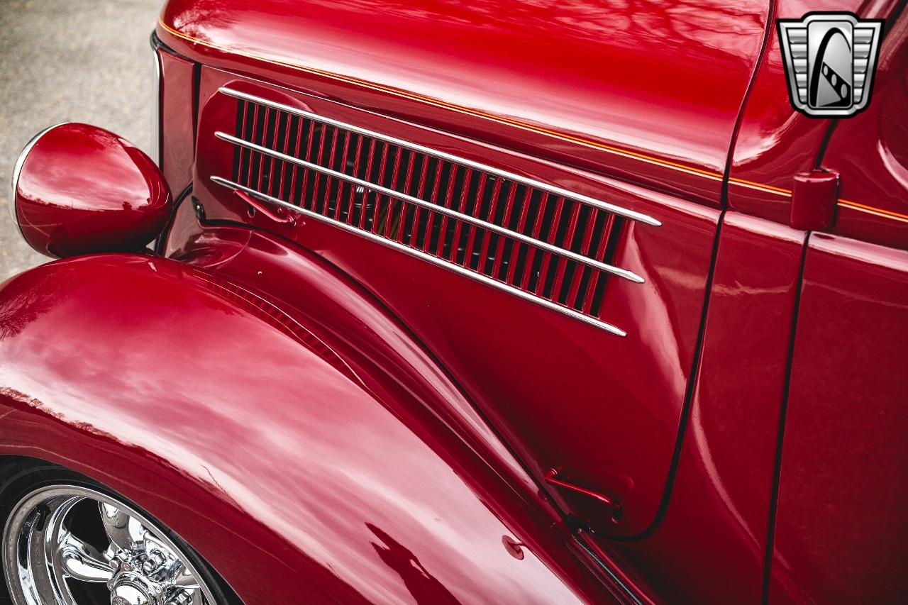 1936 Ford Deluxe