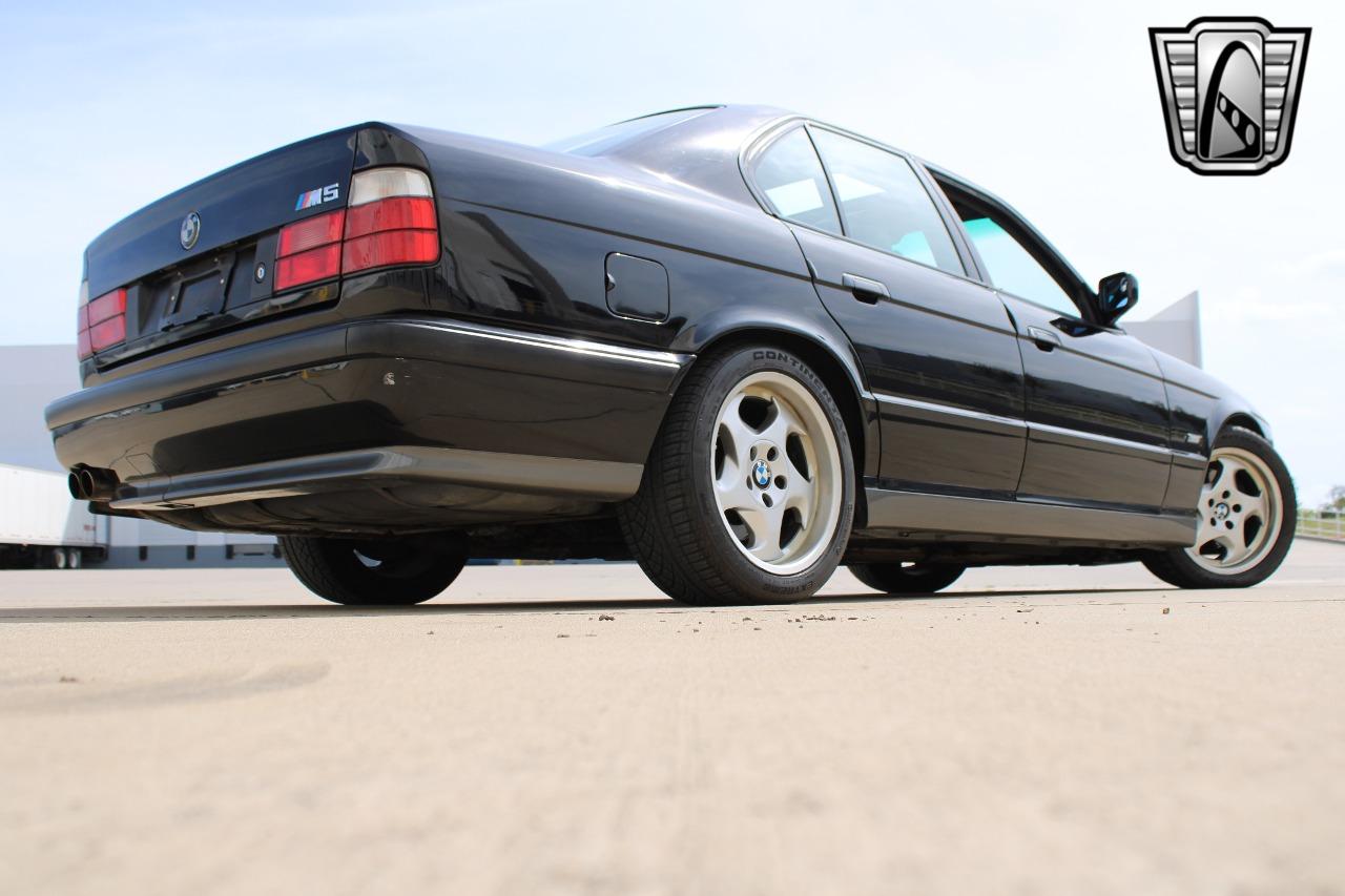 1991 BMW M5