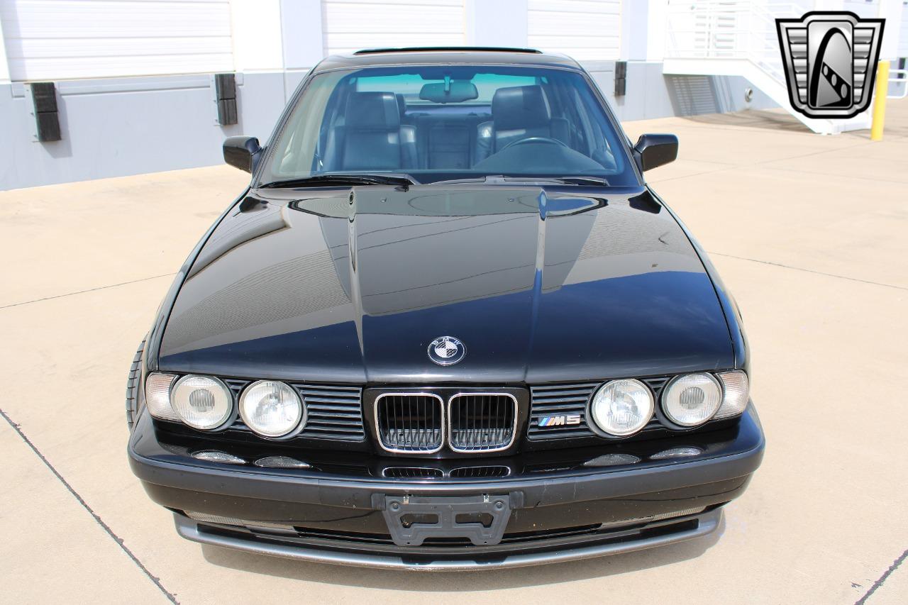 1991 BMW M5