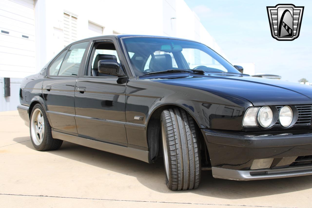 1991 BMW M5