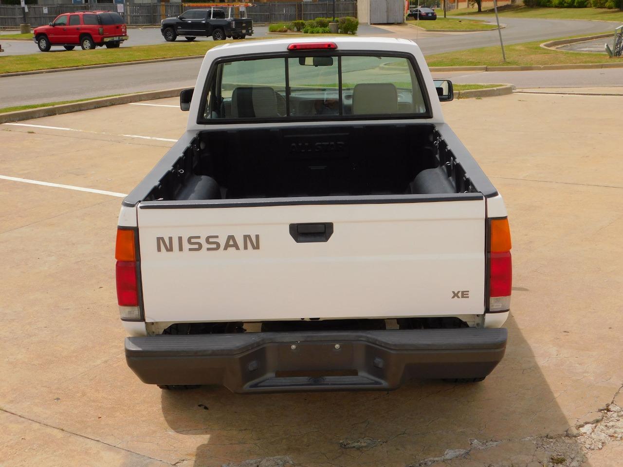 1996 Nissan PICKUP