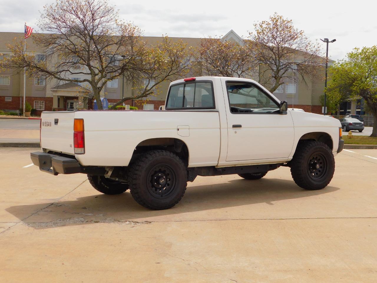 1996 Nissan PICKUP