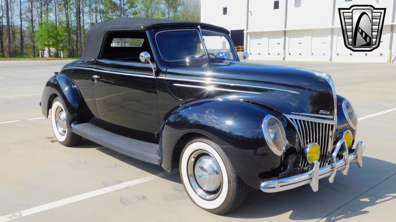 1939 Ford Deluxe