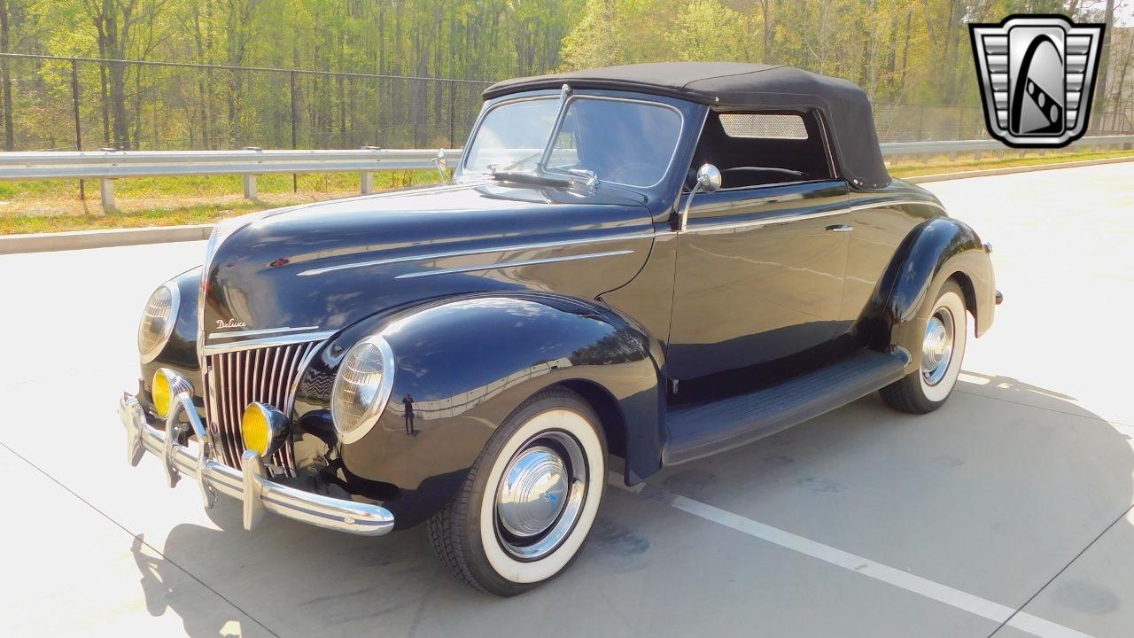 1939 Ford Deluxe