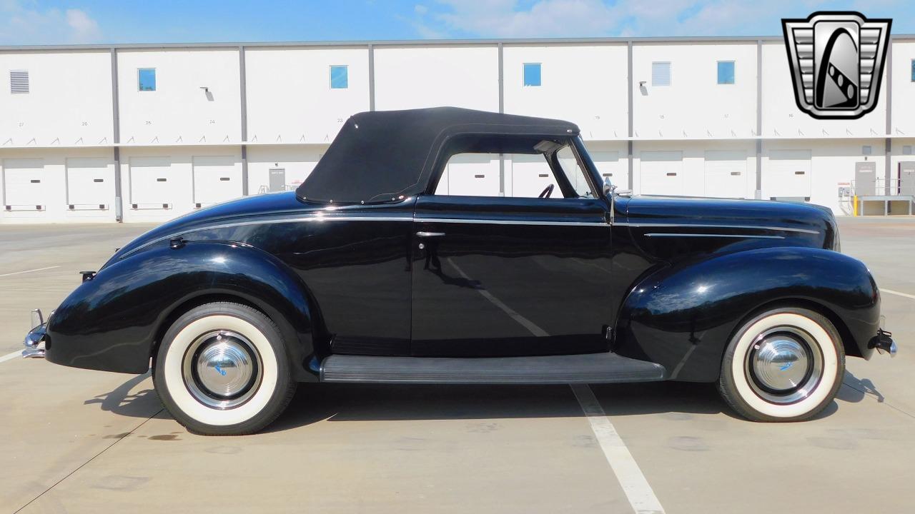 1939 Ford Deluxe