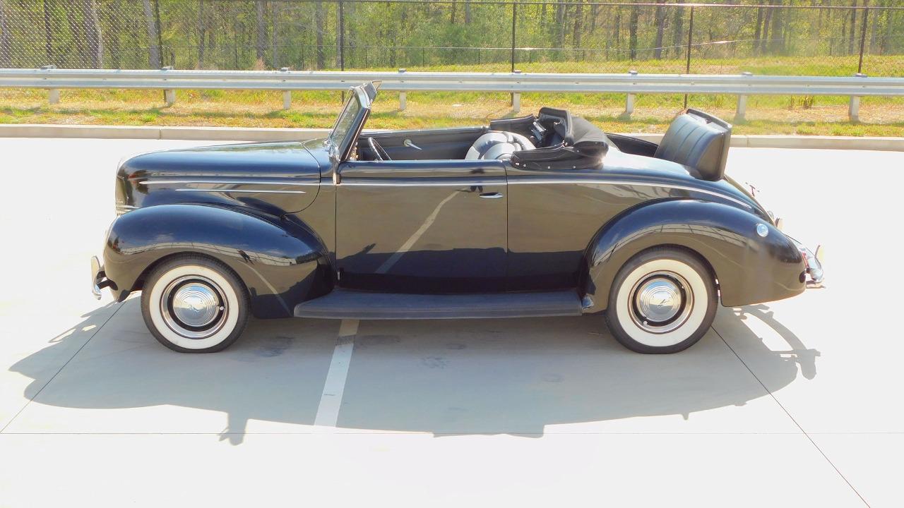 1939 Ford Deluxe