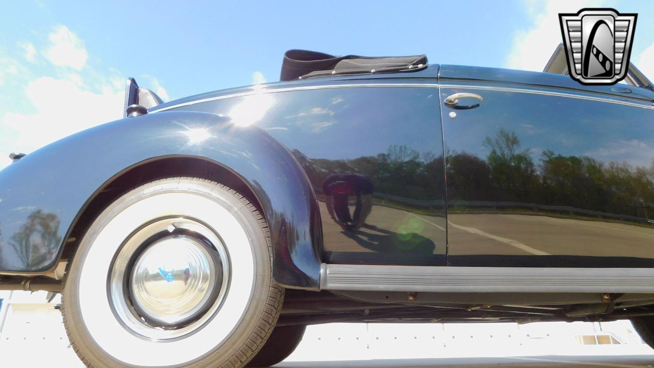 1939 Ford Deluxe