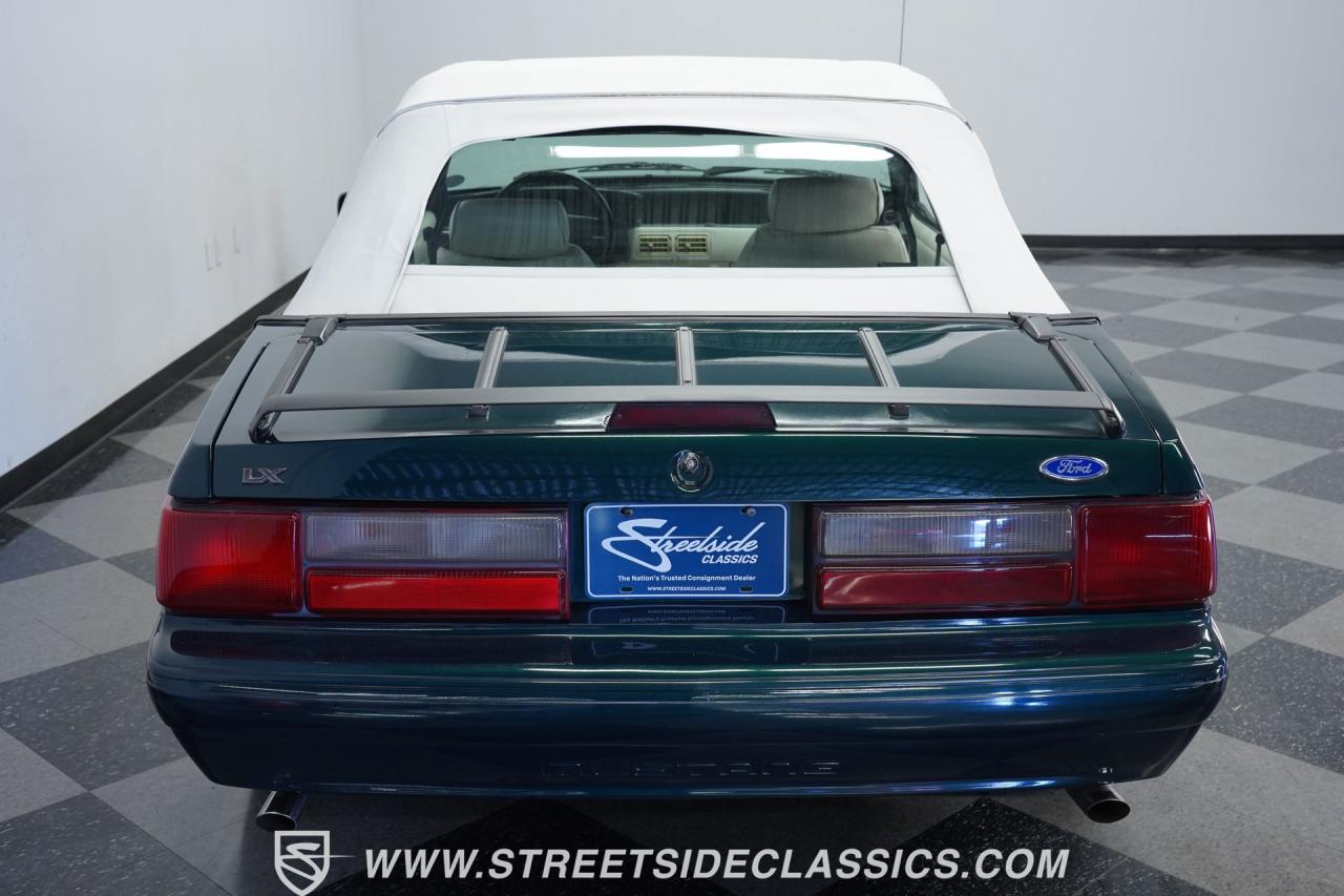 1990 Ford Mustang Convertible 7 UP Edition